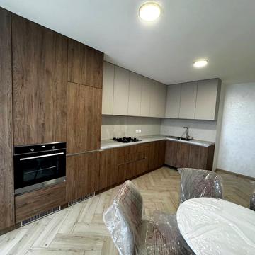 Карпатська вул., 10-Б