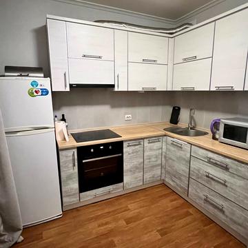 Бориса Гмирі вул., 16