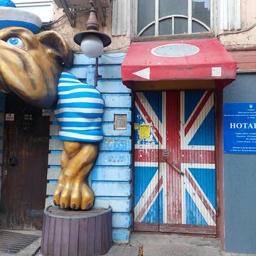 Велика Васильківська вул. (Червоноармійська), 97