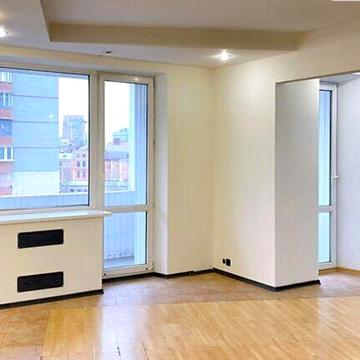 Старонаводницька вул., 8