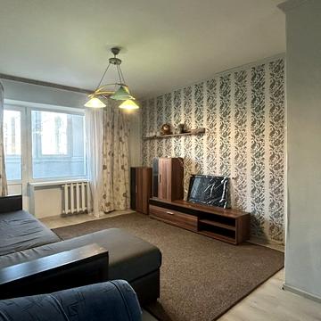 Європейського Союзу просп. (Правди), 70-Б