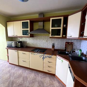 Володимира Івасюка просп. (Героїв Сталінграду), 20-А