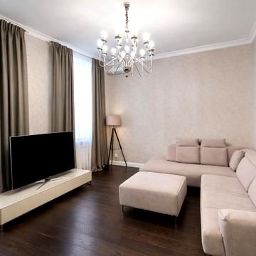 Шовковична вул., 10