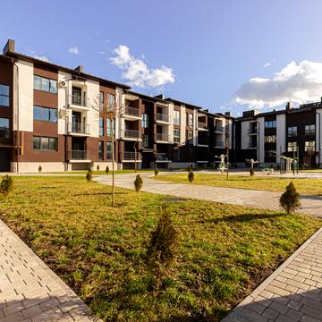 Роксоляни вул., 12