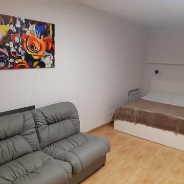 Академіка Заболотного вул., 126/1