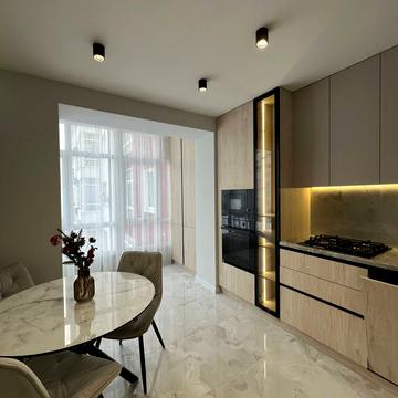 Височана вул., (Будинок 7)