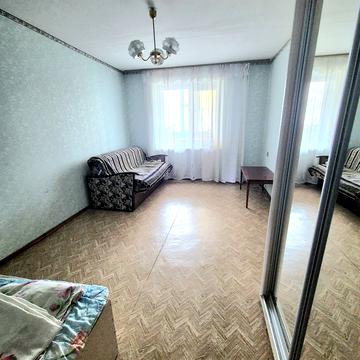 Зоряний бульв., 1