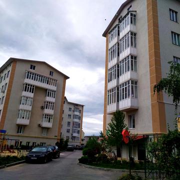 Дмитрівська вул., 19