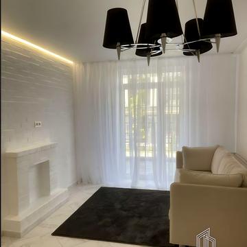 Грушевського пров., 12