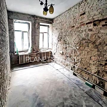 Межигірська вул., 32