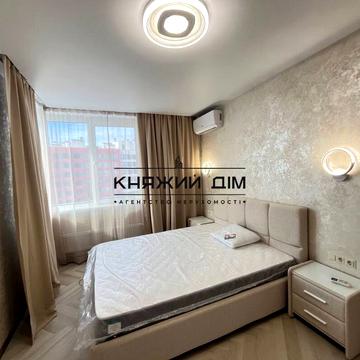 Всеволода Змієнка вул., 34/21