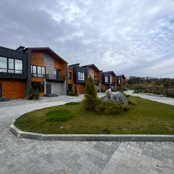 Верхня вул.