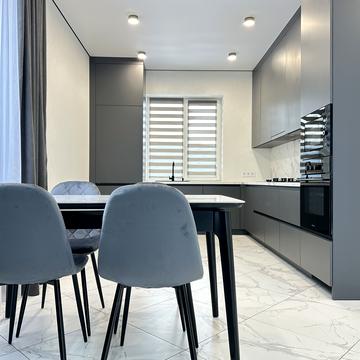 Володимира Івасюка вул. (Грибоєдова), 12