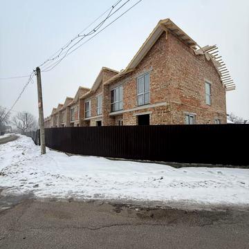 Тополина вул., 26