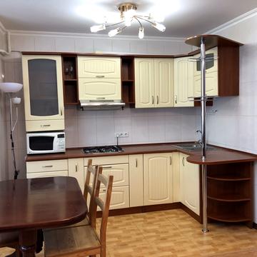 Лесі Українки бульв., 7