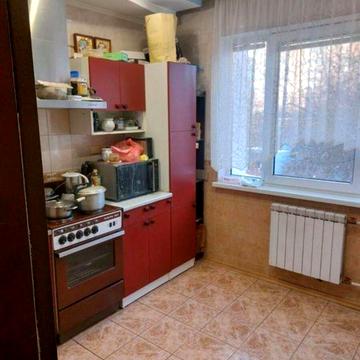 Академіка Глушкова просп., 61