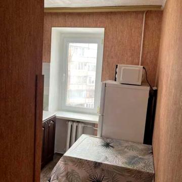 Петропавлівська вул., 13/8