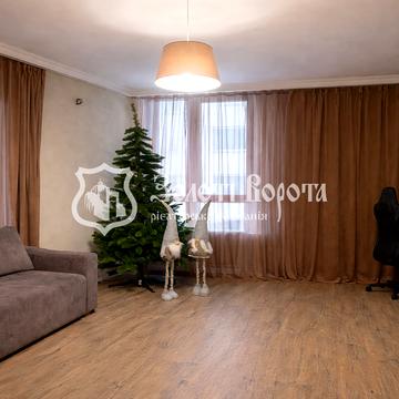 Світла вул., 3-Д