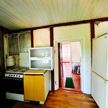 Яготинська вул., 13