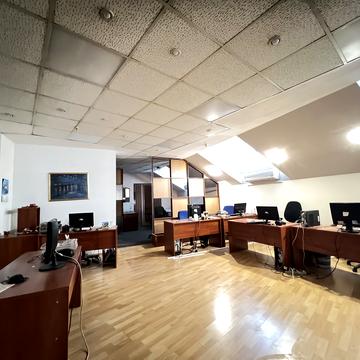 Студентська вул., 5/2а