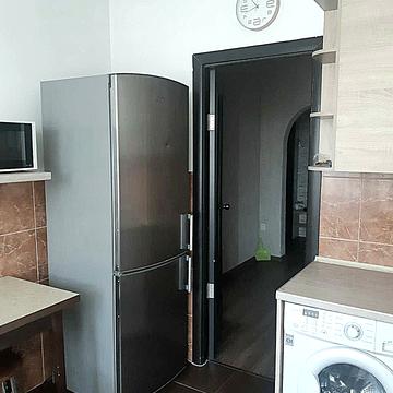 Володимира Івасюка вул., 46