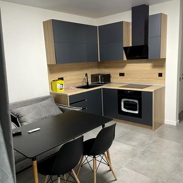 Миколи Бажана просп., 17-А