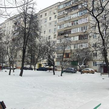 Прибузька вул., 24