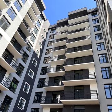 Богдана Хмельницького вул., 73-Б