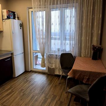 Вишняківська вул., 2