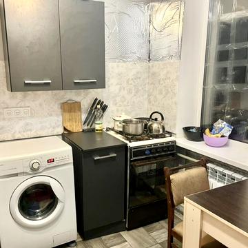 Руставі вул., 6