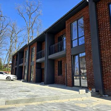 Тищенка вул., 37