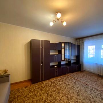 Пластова вул. (Івана Сергієнка), 13