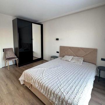 Михайла Максимовича вул. (Онуфрія Трутенка), 28-Е