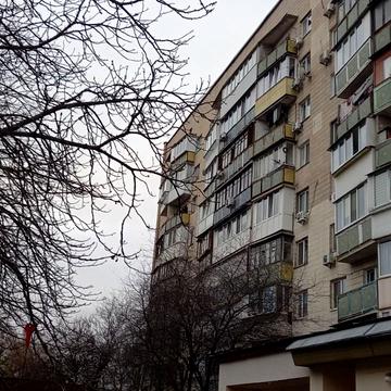 Михайла Донця вул., 28