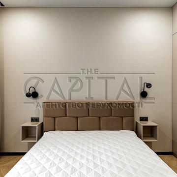 Ґарета Джонса вул. (Сімї Хохлових), 12