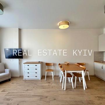 Гоголівська вул., 14