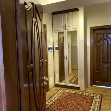 Червоної Калини вул., 4-А