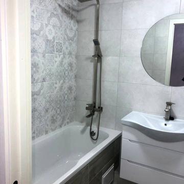 Генерала М. Тарнавського вул., (Будинок 5)