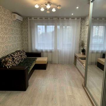 1-ша Лінія вул., 3