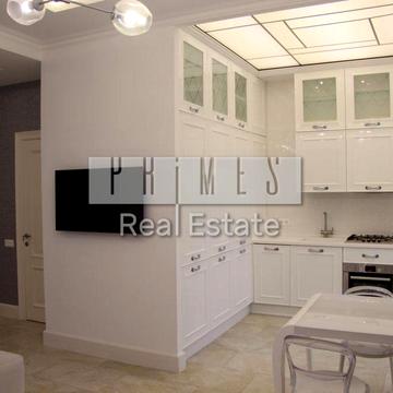 Заньковецької вул., 8