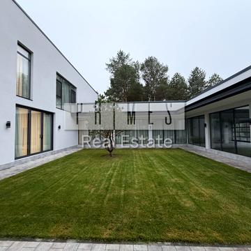 Набережна вул.