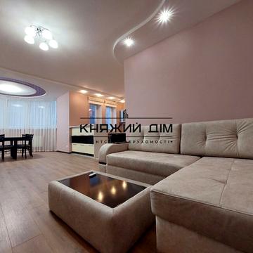 Голосіївська вул., 13