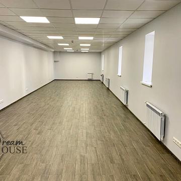 Академіка Амосова вул. (Пирогова), 5