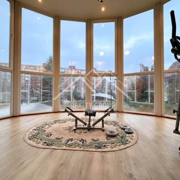 Вітебська вул., 17