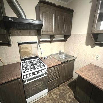 Чорновола вул., 96