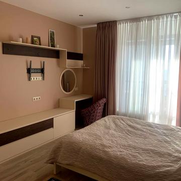 Практична вул., 6