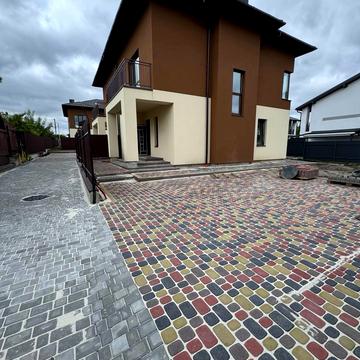 Івана Сірка вул., 15