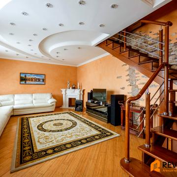 Єжи Ґедройця вул. (Тверська), 2