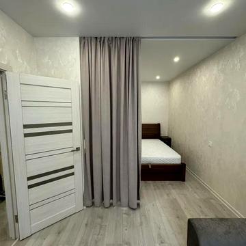 Угорська вул., 14в