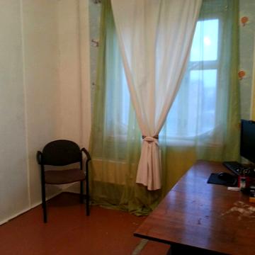 Будівельна вул., 15